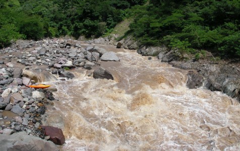 river photo